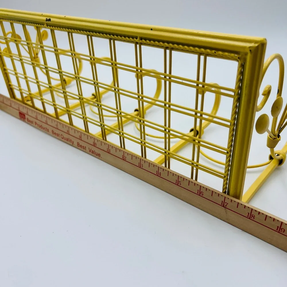 VTG Yellow Metal Leaf Scroll Wire Mesh Wall Shelf 5 Hooks Entryway Towel Rackl